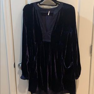 Mini velvet dark blue dress